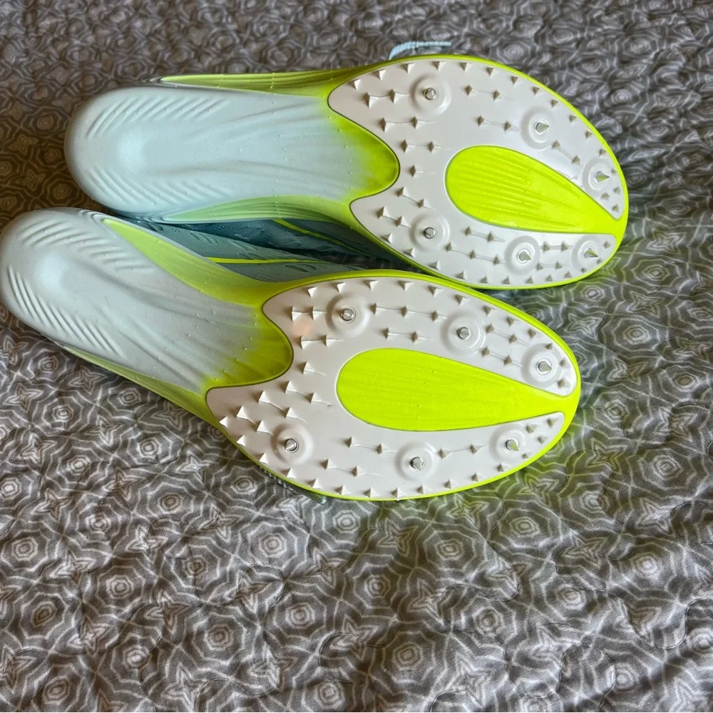 🏃🏃Size 9 Men's/10.5 Women Brooks ELMN8 7 Track Spikes. NEW w/o‎ box